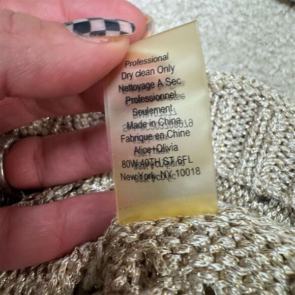 EUC Alice + Olivia XS Gold Off Shoulder Crochet Sweater Long Sleeve - Picture 6 of 7